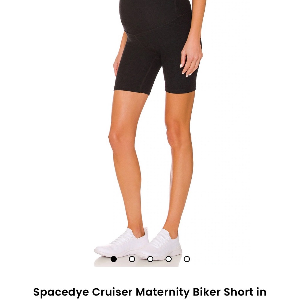 Beyond Yoga Maternity Biker Shorts Size Medium
